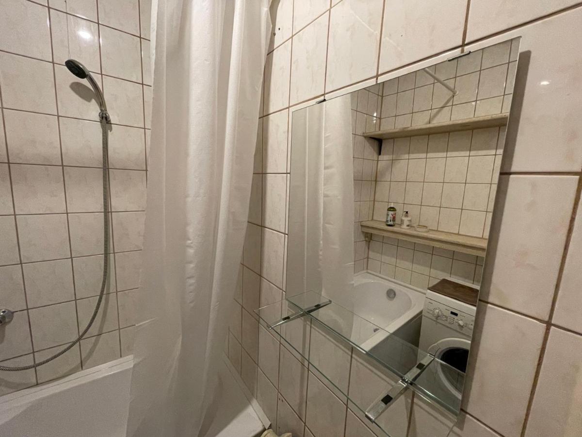 A Cozy Apartment With A Wonderful View Of The River In The Old Town Of ヴィリニュス エクステリア 写真